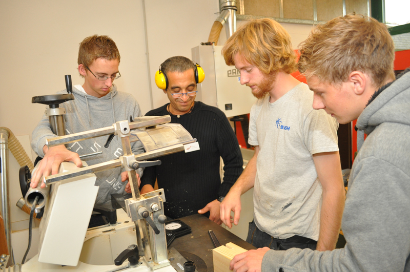 tl_files/azubish/bbz2/Berufsbildungstag, Holzwerkstatt, 4.JPG